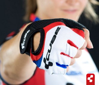 Перчатки Cube  Race  размер M Летние перчатки с обрезанными пальцами и застежкой-липучкой.